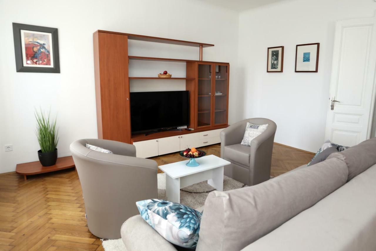 Apartman Cinkopan PUY Eksteriør bilde